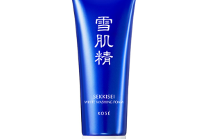Kose - SEKKISEI Mousse à laver blanche - 130g
